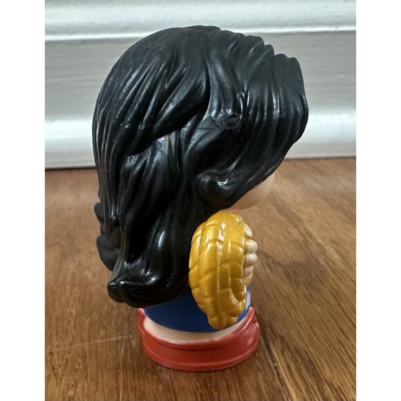 Fisher-Price Little People DC COMICS WONDER WOMAN AND JET PLANE 2020 - Picture 10 of 11